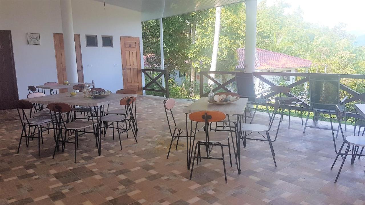 Magic Mountain Lodge Las Lajas  Eksteriør bilde